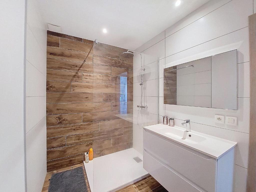  - Villa (10 pers.) Costa Gelata by Interhome